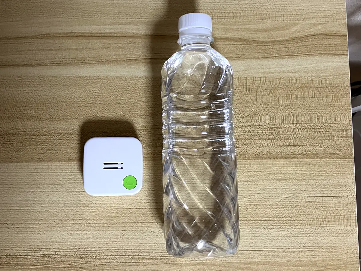 みもりGPSトークと500mlペットボトルのサイズ比較